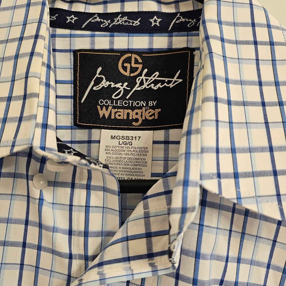 Wrangler, George Strait and button-down shirt size large